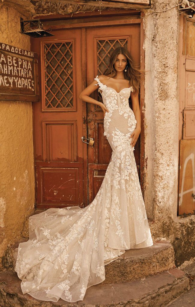 Suknie ślubne z motywem 3D - zdjęcie 10 - Berta