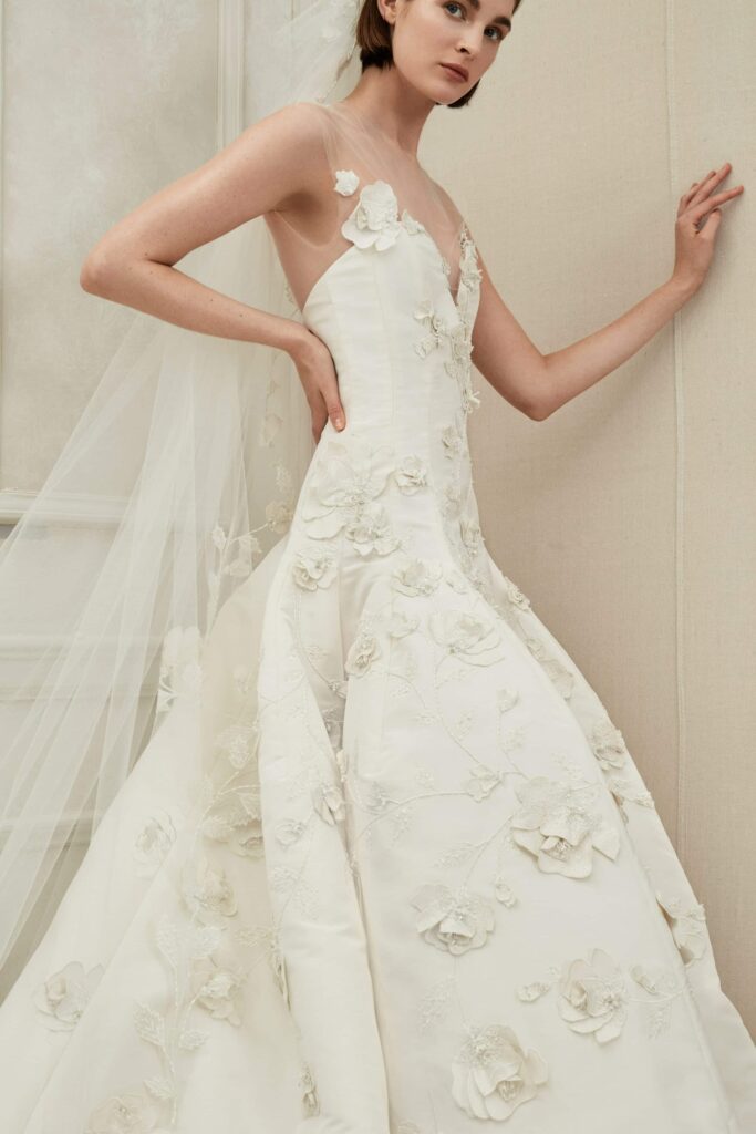 Suknie ślubne z motywem 3D - zdjęcie 13 - Oscar de la Renta