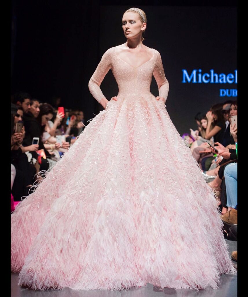 Suknie ślubne dla księżniczek - Michael Cinco - zdjęcie 6