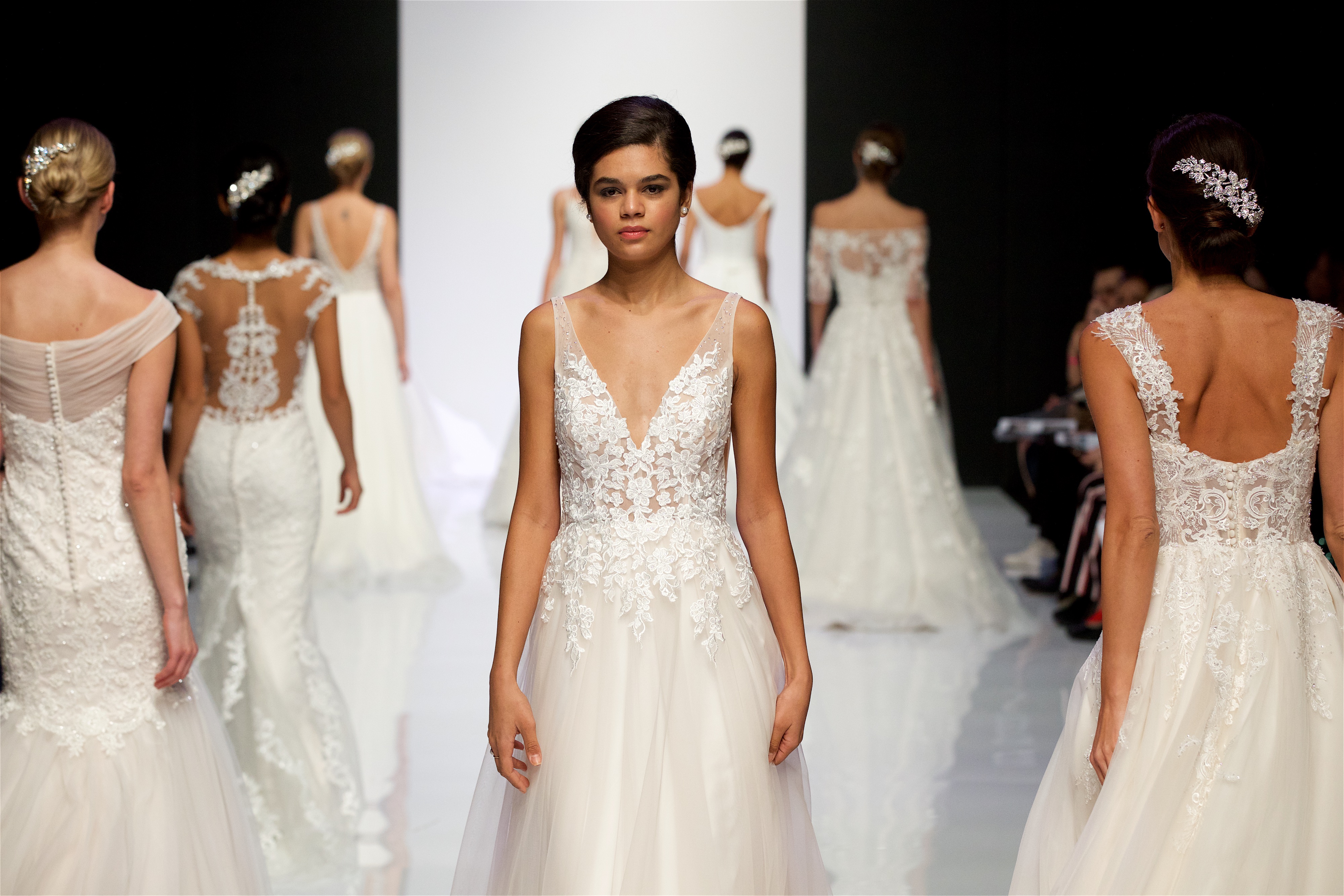 7 Trendow W Sukniach Slubnych Z London Bridal Fashion Week Weddingdream