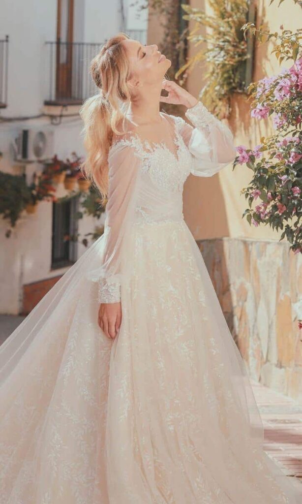 Izabela Janachowska w sukni ślubnej nowej kolekcji