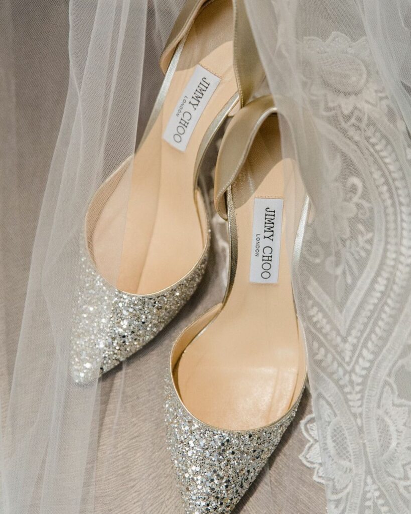 błyszczące buty na ślub